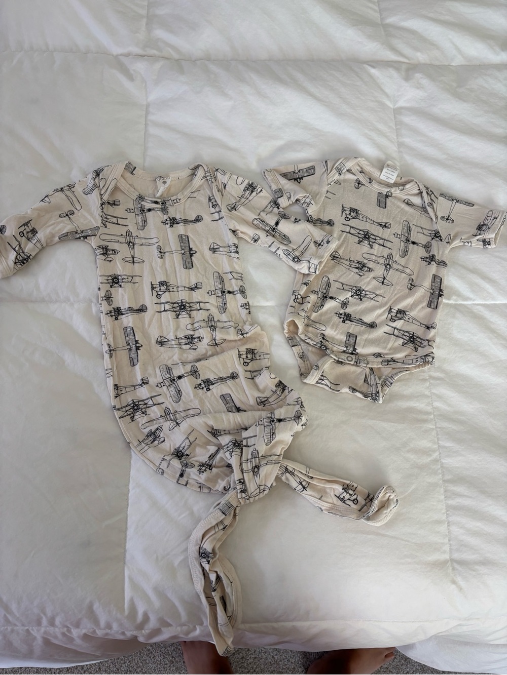 Kate Quinn Neutral Airplane Bundle of Onesie & Sleep Bag